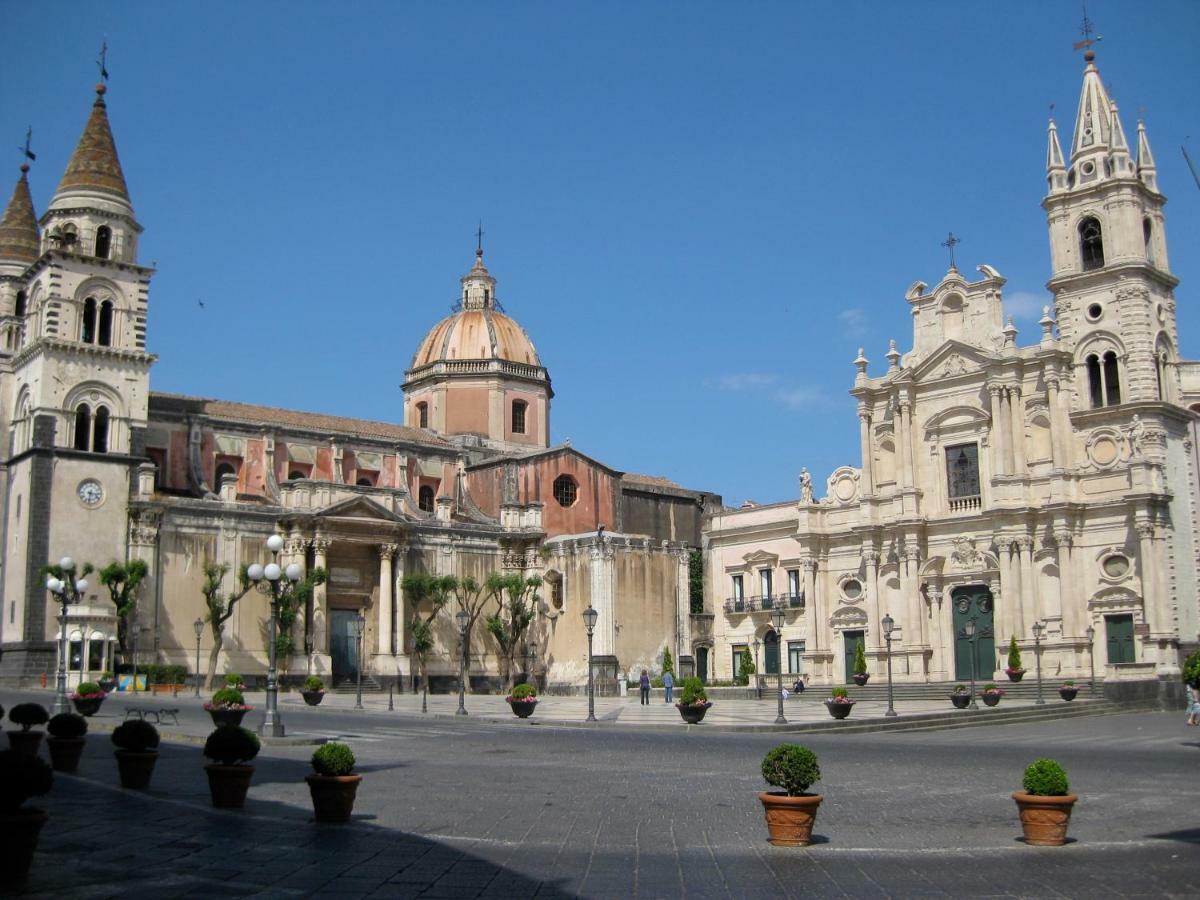 B&B Vicolo Del Chiostro Aci SantʼAntonio Zewnętrze zdjęcie